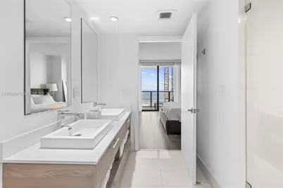 1300 S Miami Ave #4505, Miami, FL 33130 - Photo 27