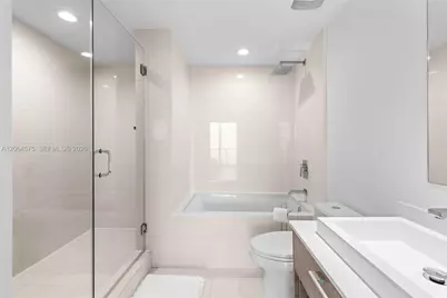1300 S Miami Ave #4505, Miami, FL 33130 - Photo 25