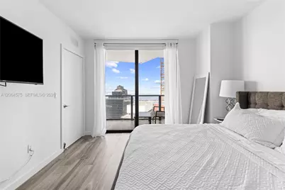 1300 S Miami Ave #4505, Miami, FL 33130 - Photo 23