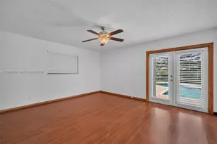 372 NW 35th Pl, Boca Raton, FL 33431 - Photo 9