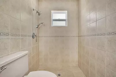 372 NW 35th Pl, Boca Raton, FL 33431 - Photo 11