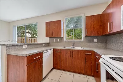 1427 SE 25th Ave, Homestead, FL 33035 - Photo 15