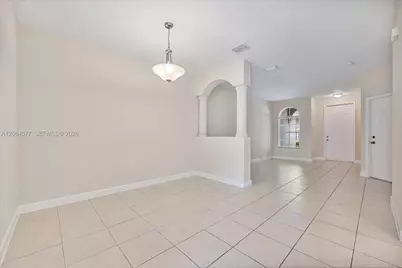 1427 SE 25th Ave, Homestead, FL 33035 - Photo 7