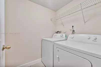 1427 SE 25th Ave, Homestead, FL 33035 - Photo 9