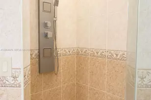 18758 NW 78th Pl, Hialeah, FL 33015 - Photo 13