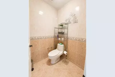 18758 NW 78th Pl, Hialeah, FL 33015 - Photo 11