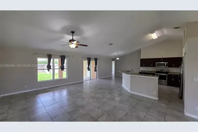 151 SW South Wakefield Cir #-, Port Saint Lucie, FL 34953 - Photo 7