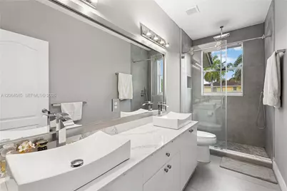 14900 SW 10th St, Miami, FL 33194 - Photo 35