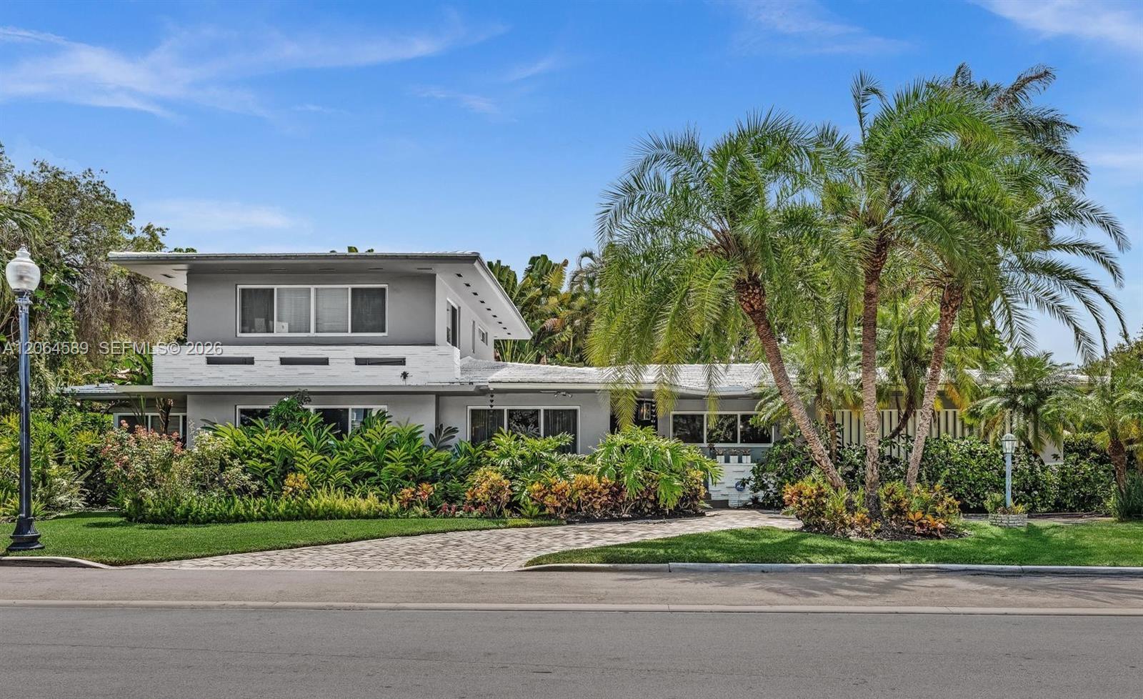9450 E Broadview Dr - 9450 E Broadview Dr, Bay Harbor Islands, FL 33154 Luxury Property | Jose Angel Pina