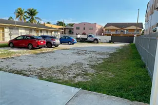 2268 SW 8th St, Miami, FL 33135 - Photo 15