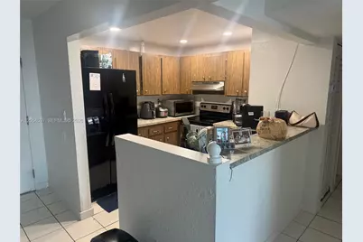 9682 Fontainebleau Blvd #608, Miami, FL 33172 - Photo 3