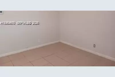214 SE 8th St #3, Hallandale Beach, FL 33009 - Photo 3