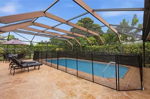 821 Ramblewood Dr, Coral Springs, FL 33071 - Photo 37