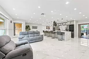 821 Ramblewood Dr, Coral Springs, FL 33071 - Photo 13