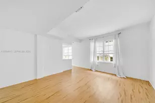 1051 Meridian Ave, Miami Beach, FL 33139 - Photo 3