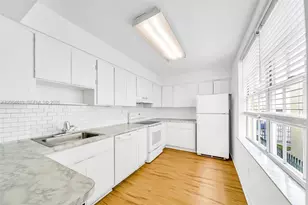 1051 Meridian Ave, Miami Beach, FL 33139 - Photo 5