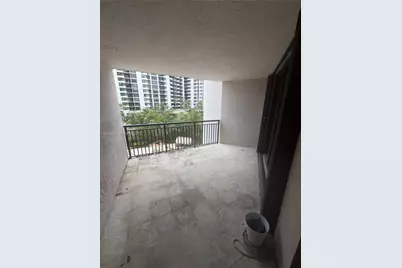 540 Brickell Key Dr #617, Miami, FL 33131 - Photo 37