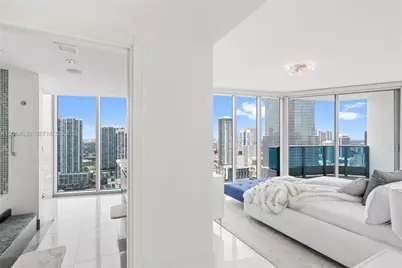 200 Biscayne Boulevard Way #3802, Miami, FL 33131 - Photo 37