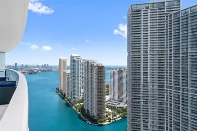 200 Biscayne Boulevard Way #3802, Miami, FL 33131 - Photo 51