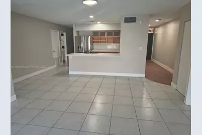7001 S Loch Isle Dr S #7001, Miami Lakes, FL 33014 - Photo 3