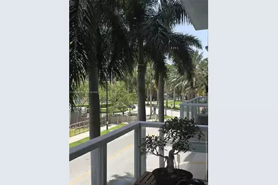 1900 N Bayshore Dr #512, Miami, FL 33132 - Photo 11