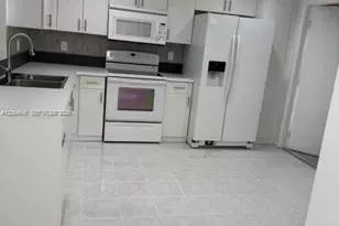 1531 Barcelona Way, Weston, FL 33327 - Photo 5