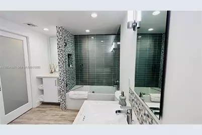 5161 Collins Ave #1003, Miami Beach, FL 33140 - Photo 17