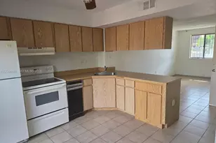 1823 SW 107th Ave, Miami, FL 33165 - Photo 3