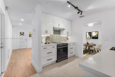 8830 NW 17th St, Plantation, FL 33322 - Photo 3