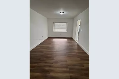 1200 NW 37th Ave #2, Miami, FL 33125 - Photo 5