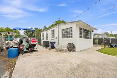 240 Carlisle Dr, Miami Springs, FL 33166 - Photo 25