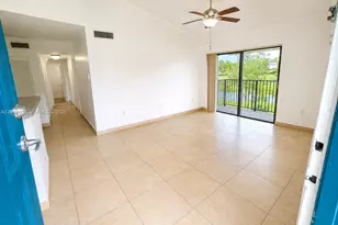 7235 NW 179th St, Hialeah, FL 33015 - Photo 3