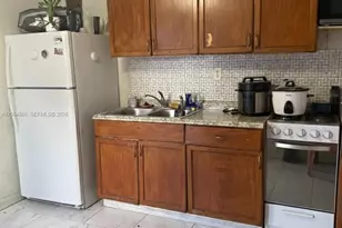 2118 NW 86th St, Miami, FL 33147 - Photo 9