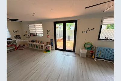 1525 SW 19th Ter, Miami, FL 33145 - Photo 19