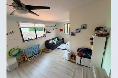 1525 SW 19th Ter, Miami, FL 33145 - Photo 17
