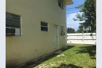 620 NW 8th Ave #6, Pompano Beach, FL 33060 - Photo 3