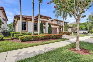 10340 Lake Vista Ct, Parkland, FL 33076 - Photo 5