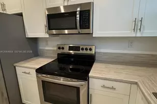 768 NE 206th Terrace, Miami, FL 33179 - Photo 5