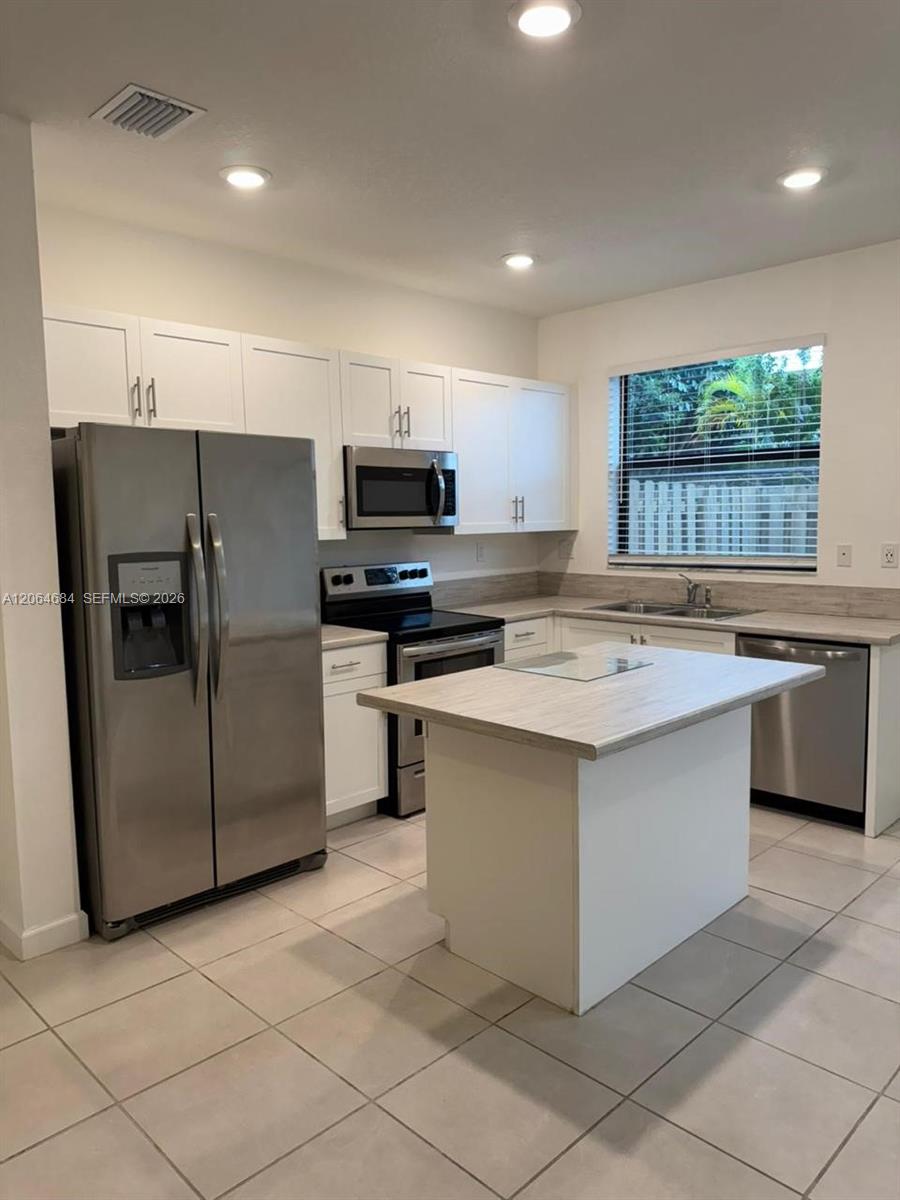 768 NE 206th Terrace #768 - 768 NE 206th Terrace #768, Miami, FL 33179 Luxury Property | Jose Angel Pina