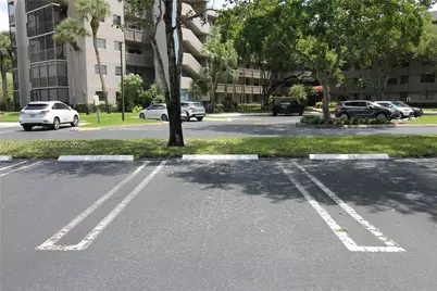 900 Colony Point Cir #216, Pembroke Pines, FL 33026 - Photo 25