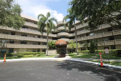 900 Colony Point Cir #216, Pembroke Pines, FL 33026 - Photo 21