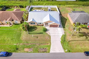 518 SW Lacroix Ave, Port Saint Lucie, FL 34953 - Photo 3