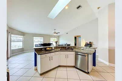 518 SW Lacroix Ave, Port Saint Lucie, FL 34953 - Photo 21