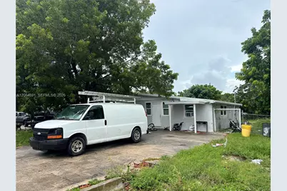 5442 Fourth Ave, Fort Myers, FL 33907 - Photo 5
