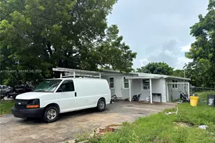 5442 Fourth Ave, Fort Myers, FL 33907 - Photo 5