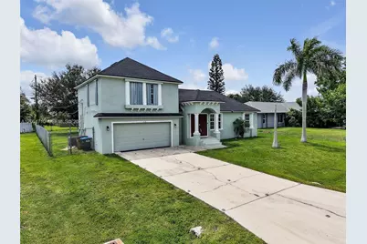 928 SE 5 Ct, Cape Coral, FL 33990 - Photo 3