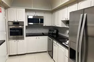 3801 S Ocean Dr, Hollywood, FL 33019 - Photo 3