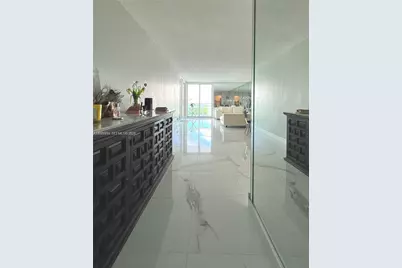 100 Bayview Dr #1827, Sunny Isles Beach, FL 33160 - Photo 9