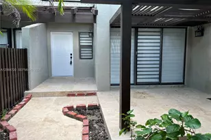 9990 NW 9th St Cir, Miami, FL 33172 - Photo 1