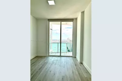 31 SE 5th St #4214, Miami, FL 33131 - Photo 15